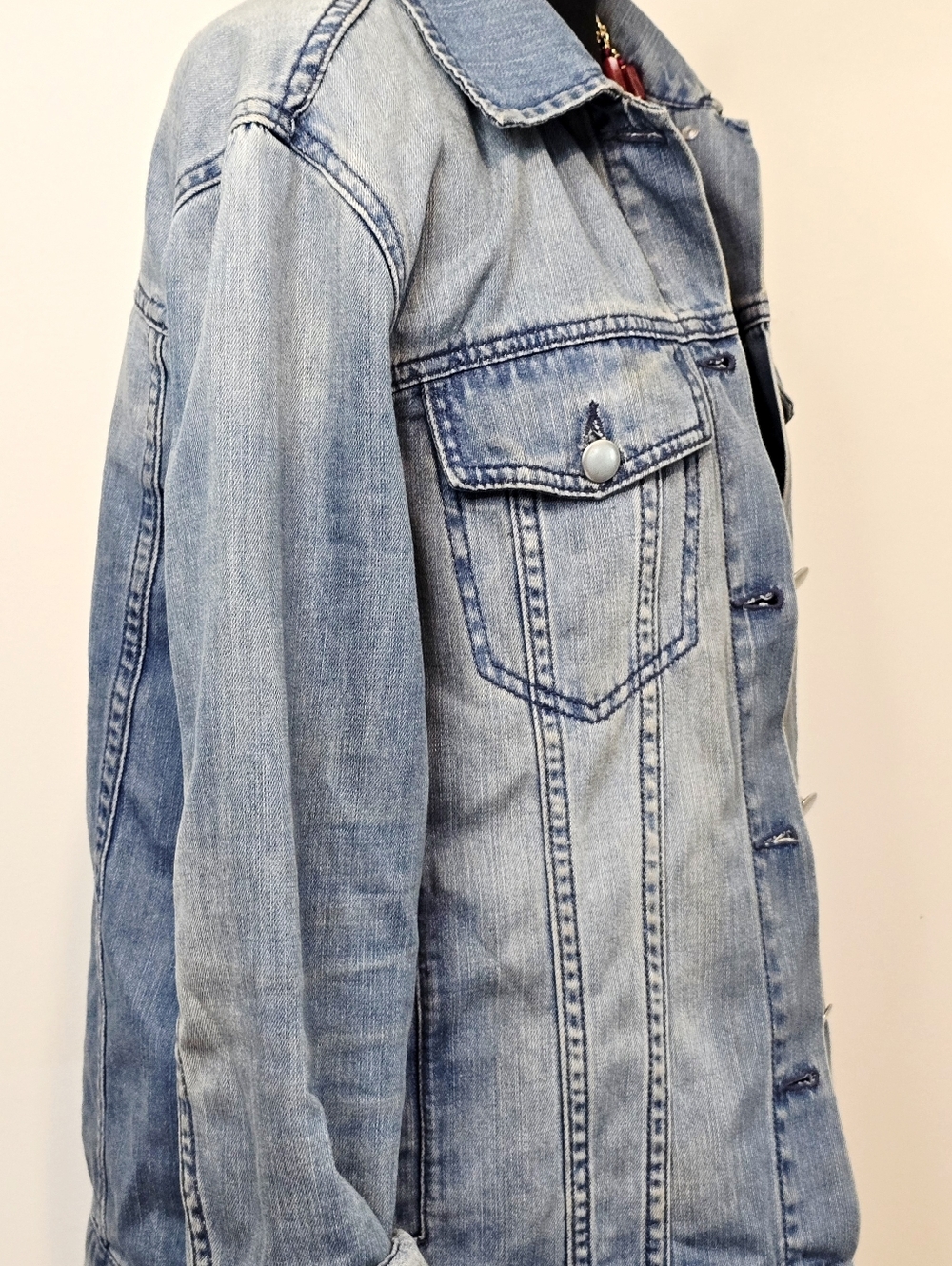 Oversized Denim Jacket Light Wash Button Front Classic Trucker Style Size S - Picture 6 of 10